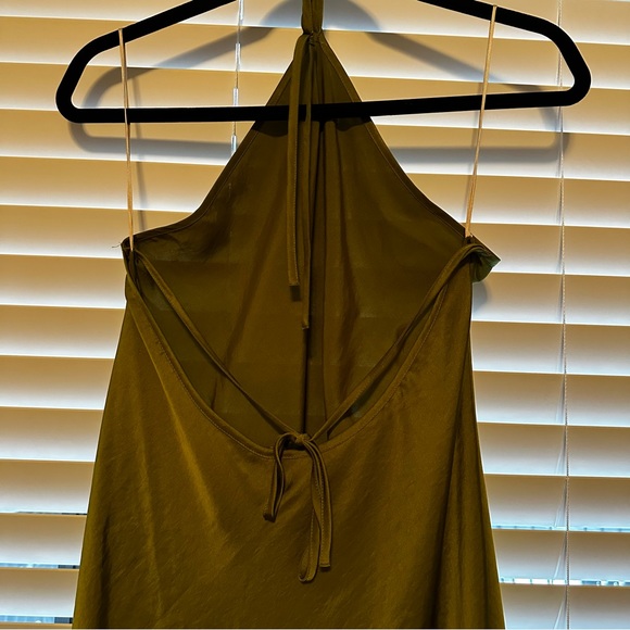 Green aritzia halter dress - Picture 3 of 4